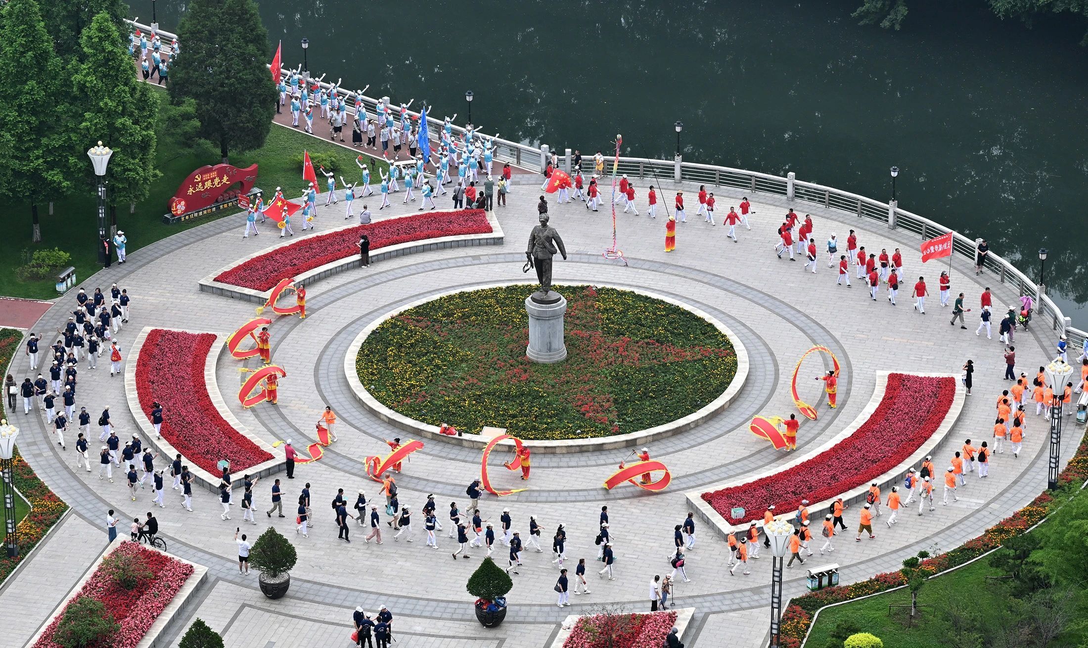 关于足总杯赛程吃紧；辽宁本钢冲刺阶段迎来里程碑；压力陡增；数据趋势出现新变化的信息